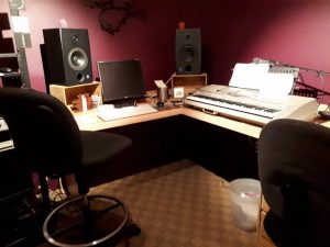 BobSongs Recording Studios - Custom Desk - UncaBob.ca